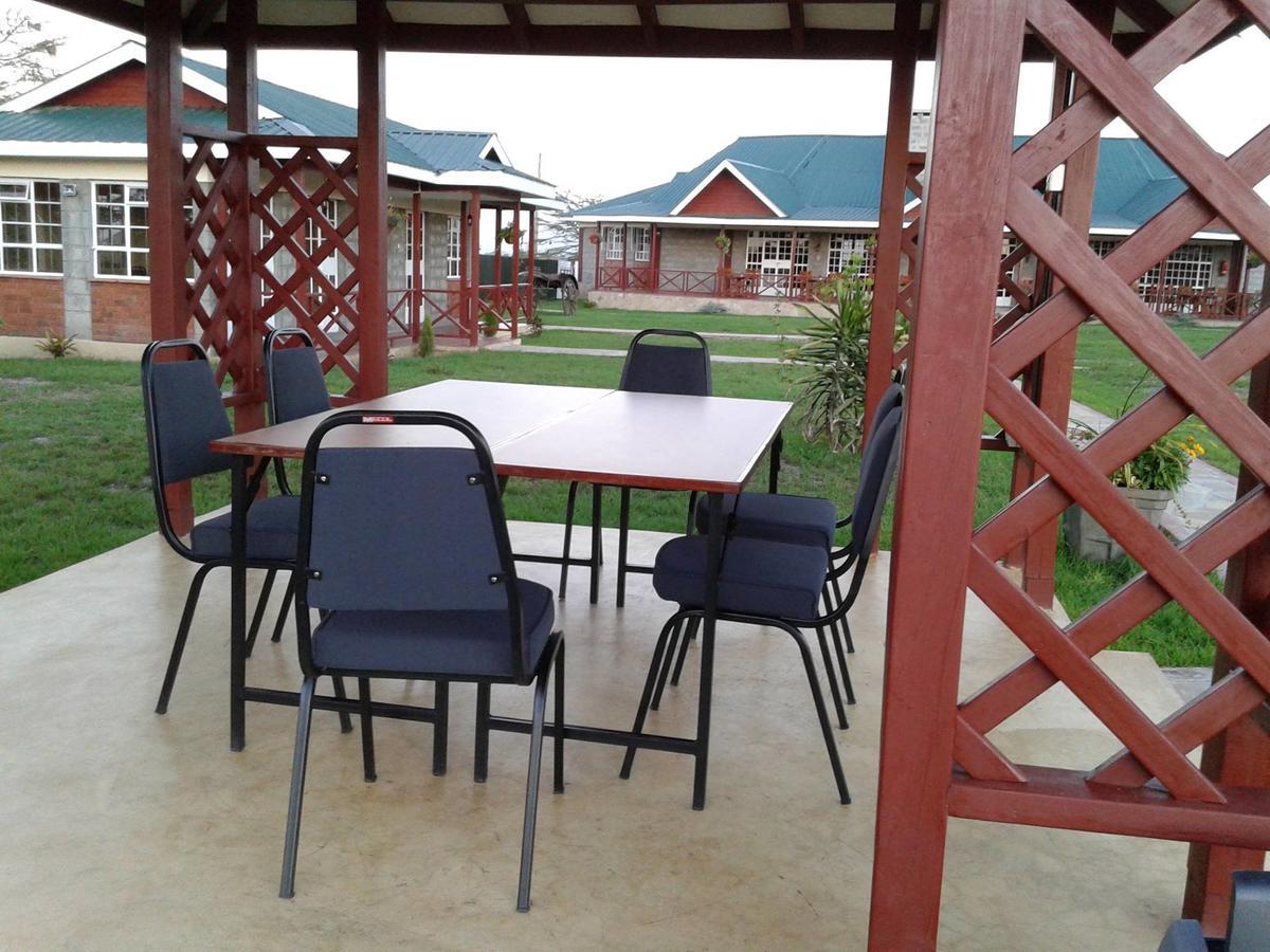 Tumaini Gardens Bed and Breakfast Kajiado Exteriör bild