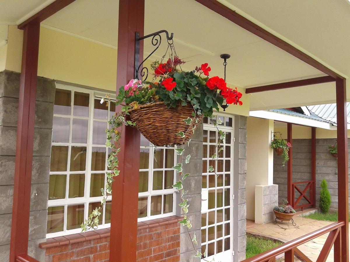 Tumaini Gardens Bed and Breakfast Kajiado Exteriör bild