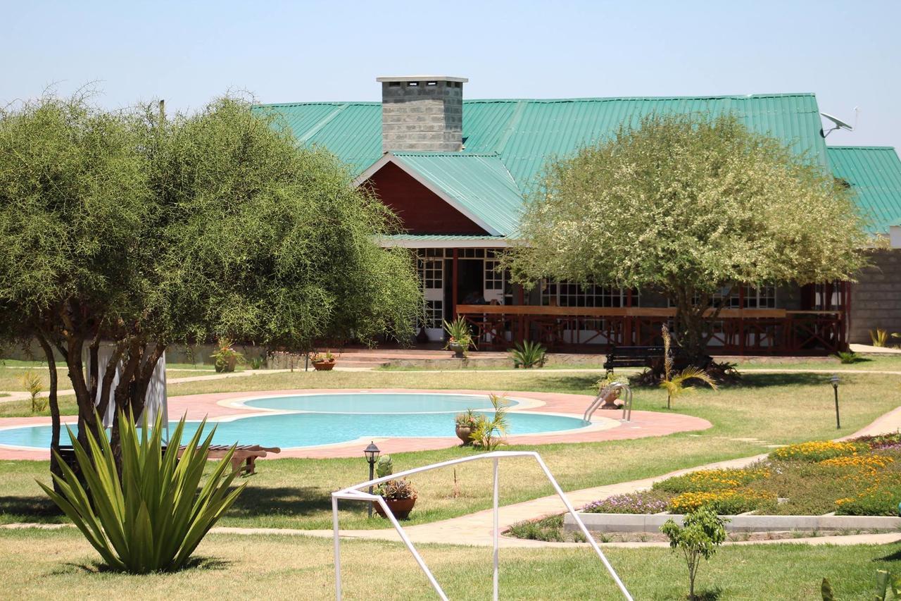 Tumaini Gardens Bed and Breakfast Kajiado Exteriör bild